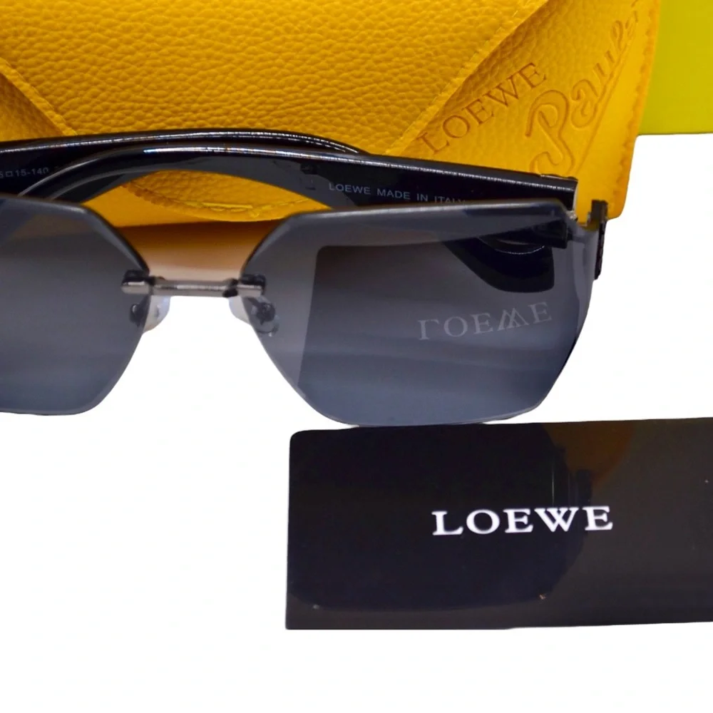 Loewe Women’s Oversized Rimless Sunglasses | Gunmetal & Black | Gray Lens | New - Picture 4 of 16